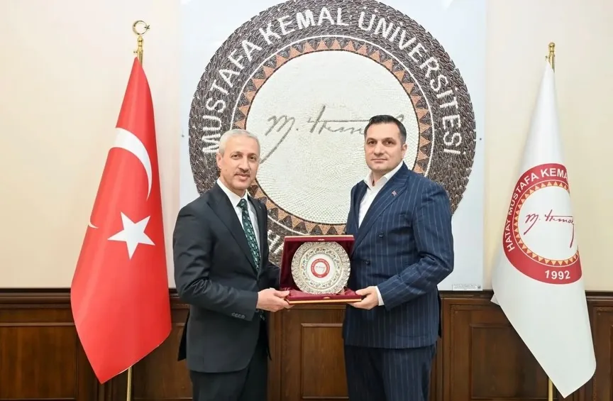 Bayrak takdimi